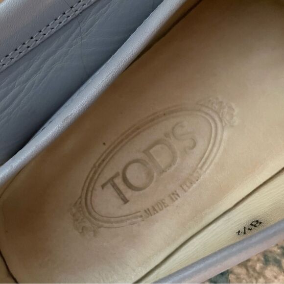 TOD'S Women's Light Gray Loafers - Picture 7 of 8